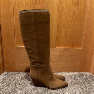 NWOB MARC FISHER Challi Pointy Toe Tall Boot – Natural Suede  – Size 7